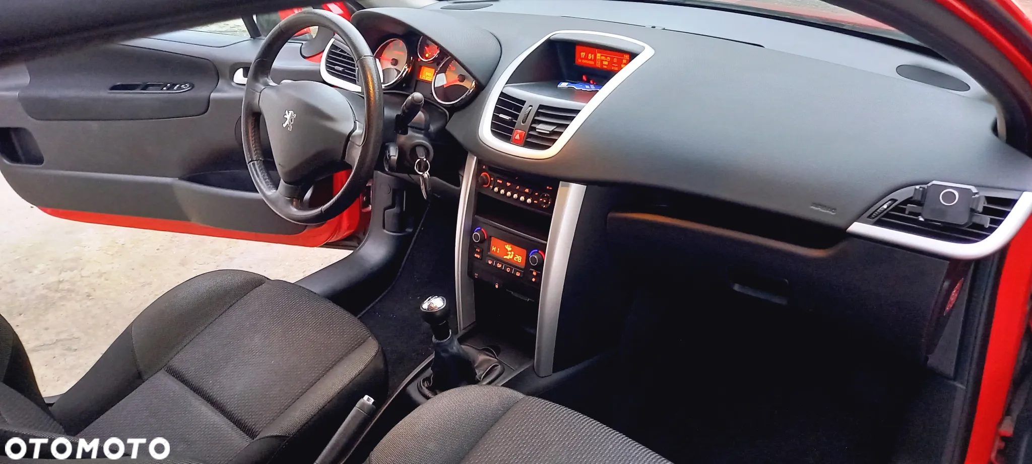 Peugeot 207 - 7