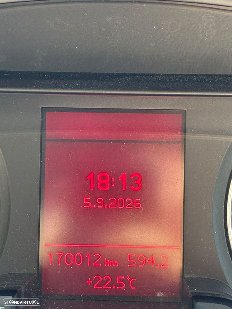 Audi A4 Avant 2.0 TDI - 5