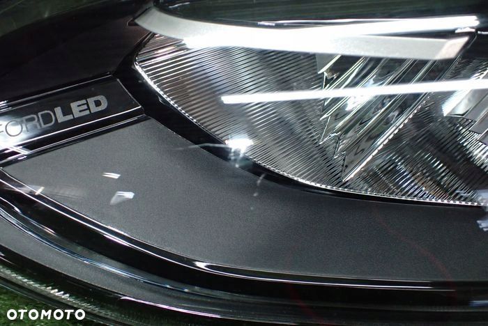 FORD FIESTA MK8 VIII LED 17- reflektor lewy lampa lewa - 4