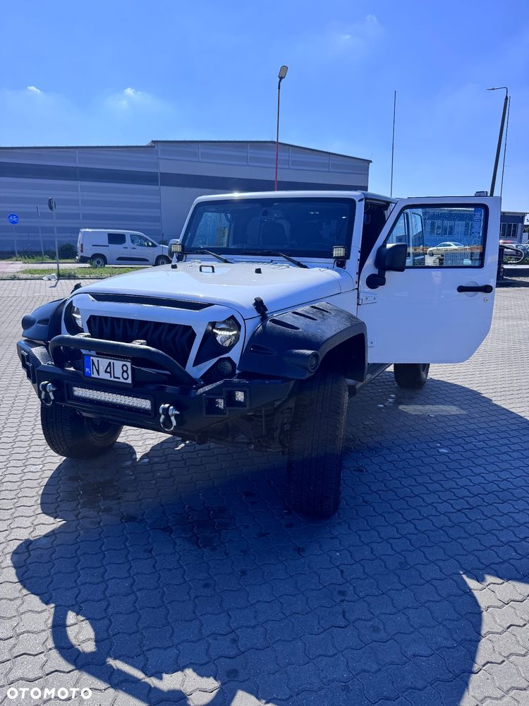 Jeep Wrangler - 5