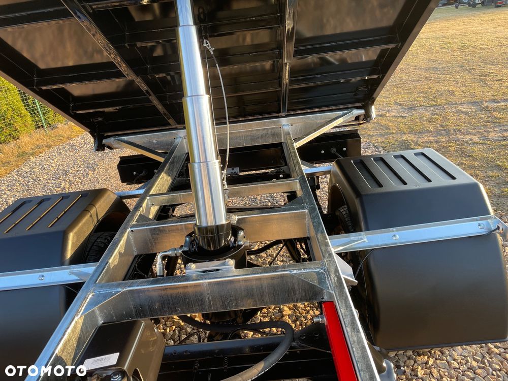 Nissan Cabstar NT400 - 2