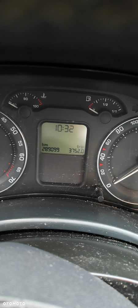 Skoda Octavia 1.6 Classic - 11