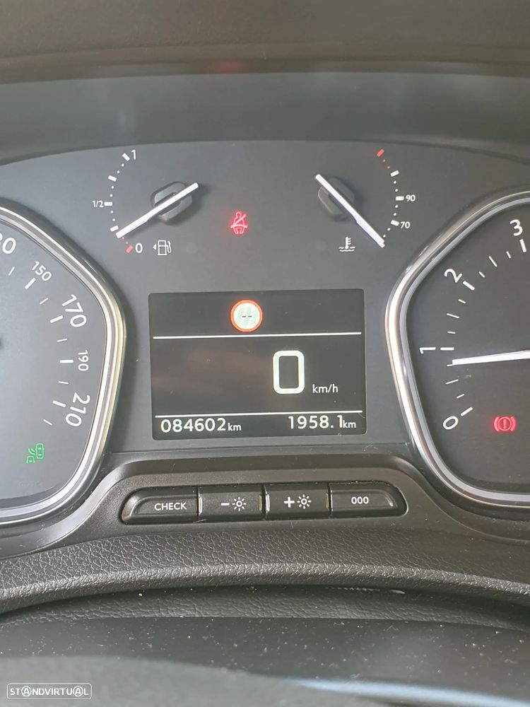 Peugeot Traveller 1.5 BlueHDi L2H1 Standard - 3