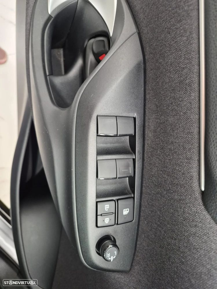 Toyota Yaris Cross 1.5 HDF Comfort Plus - 11