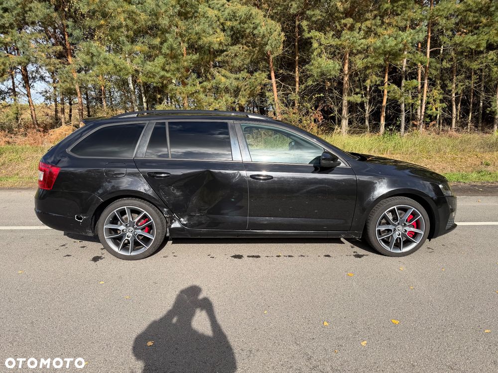 Skoda Octavia 2.0 TDI DSG RS - 8