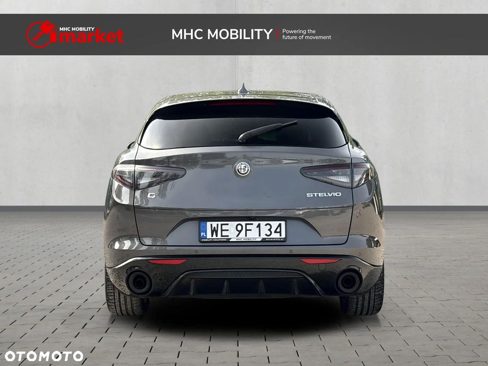 Alfa Romeo Stelvio 2.0 Turbo Veloce Q4 - 4