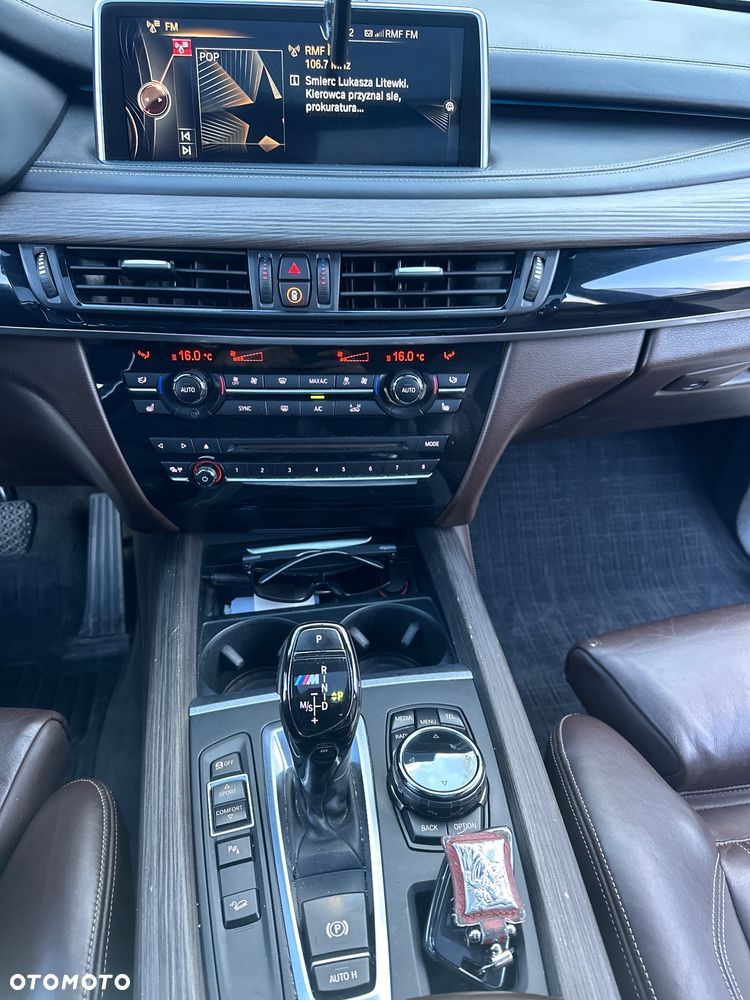 BMW X5 xDrive40d - 16