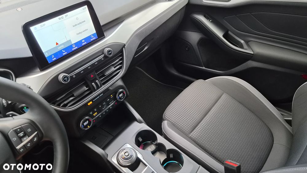 Ford Focus 1.5 EcoBlue Start-Stopp-System TITANIUM DESIGN - 17