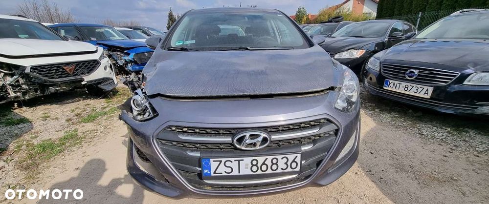 Hyundai i30 - 16