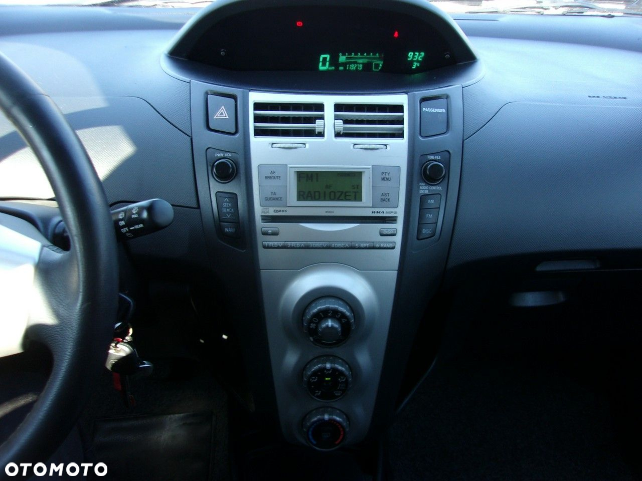 Toyota Yaris 1.3 VVT-i Multi Mode Team - 18