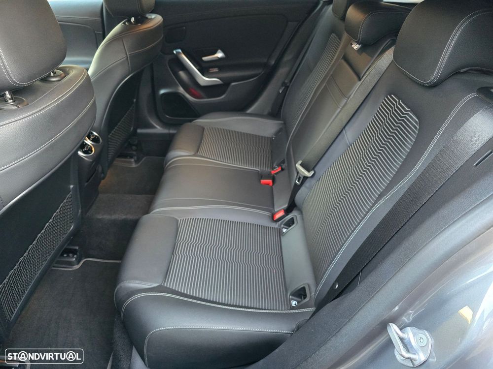 Mercedes-Benz CLA 180 - 26