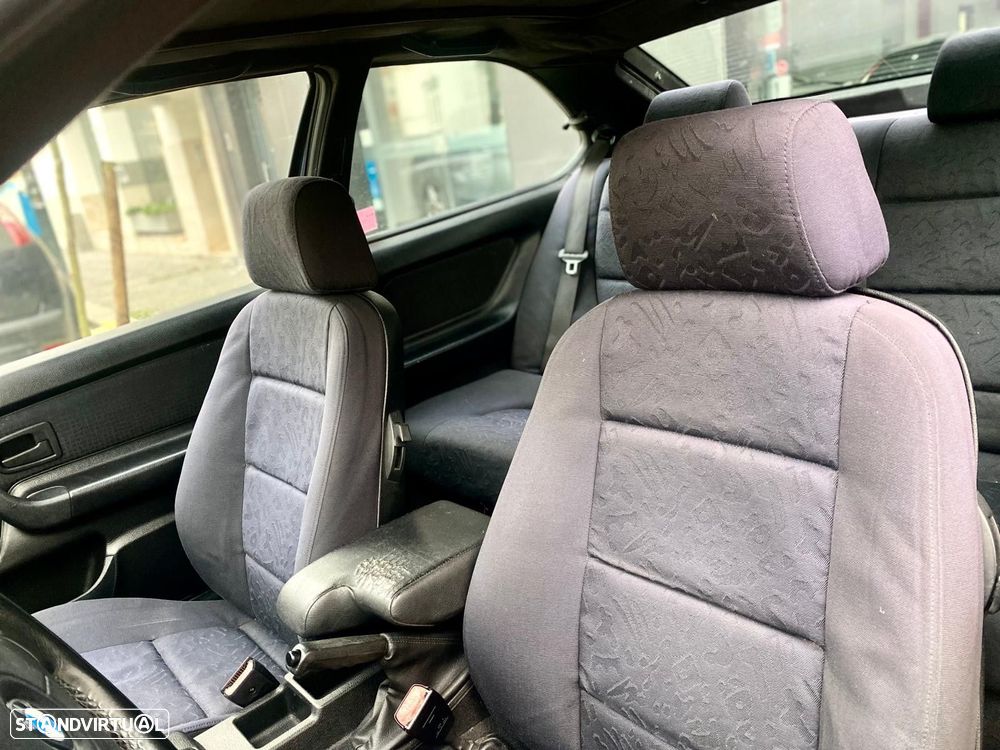 BMW 318 tds Compact Exclusive Edit - 12