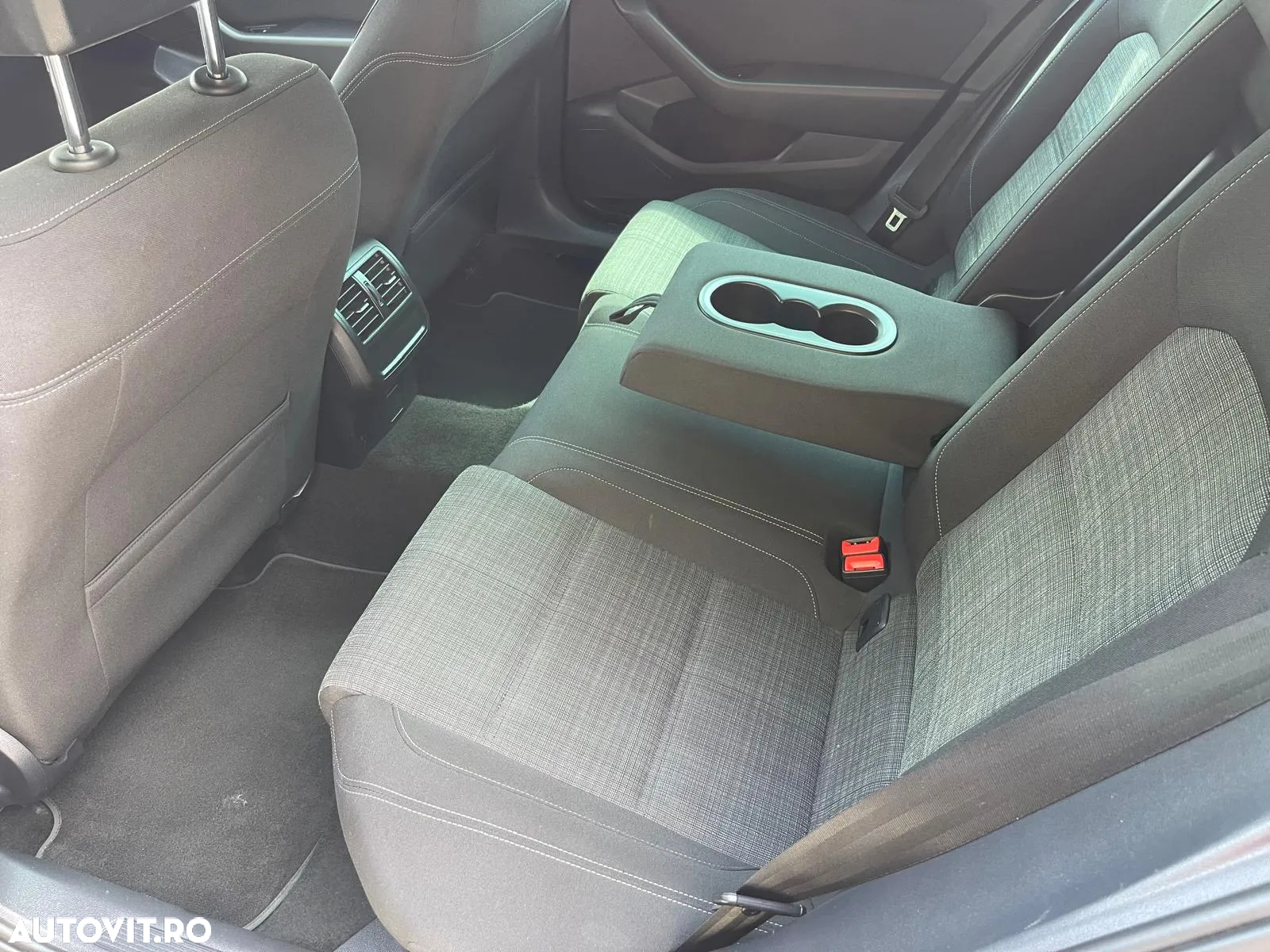 Volkswagen Passat Variant 2.0 TDI DSG Comfortline - 3