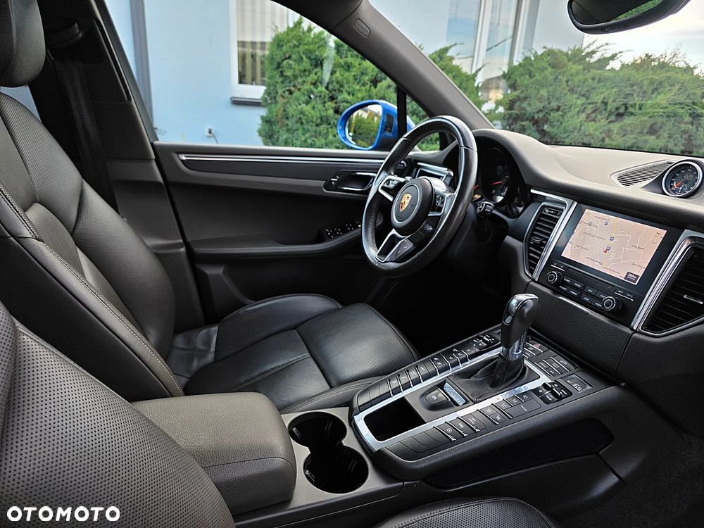 Porsche Macan - 27