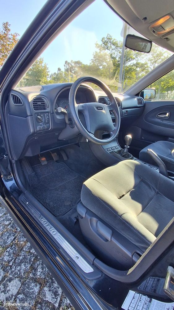 Volvo S40 1.6 - 19