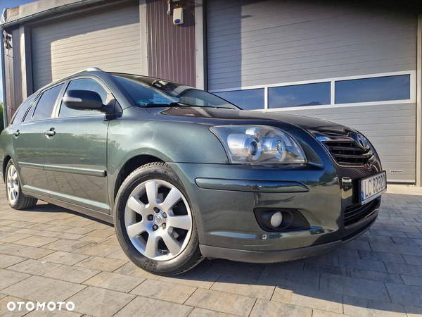 Toyota Avensis 1.8 VVT-i Automatik Sol