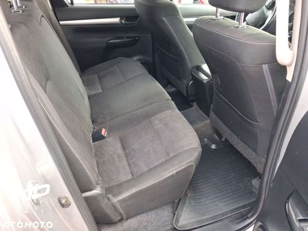 Toyota Hilux 2.4 D-4D Double Cab SR5 4x4 - 12