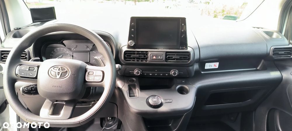 Toyota Proace City - 10
