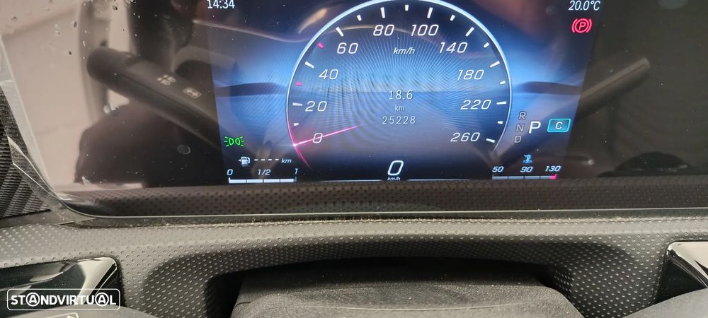 Mercedes-Benz CLA 180 d Shooting Brake Progressive Aut. - 24