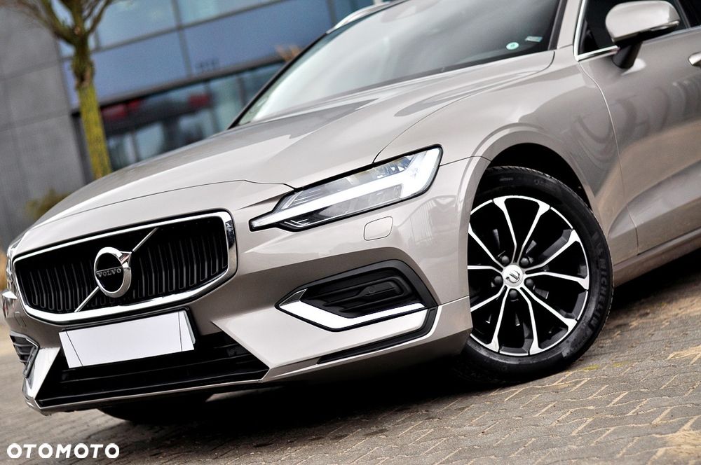 Volvo V60 D4 Geartronic Momentum - 16