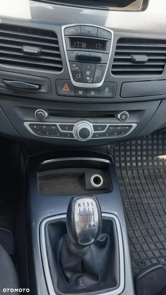 Renault Laguna - 25