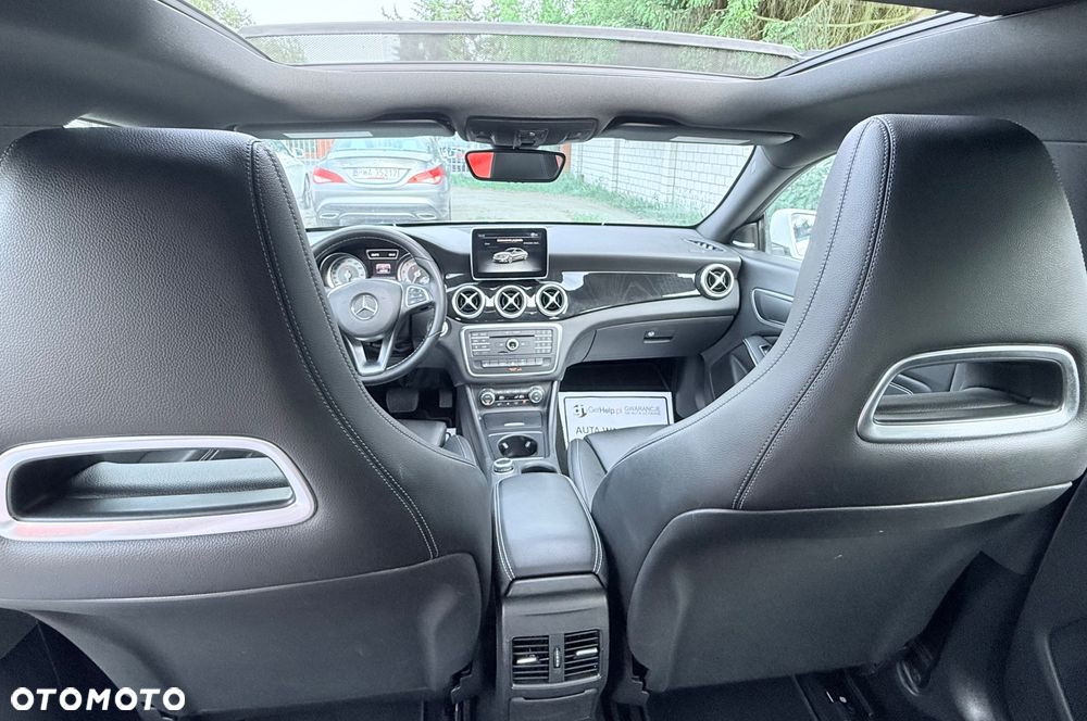 Mercedes-Benz CLA 250 4Matic 7G-DCT Edition 1 - 24