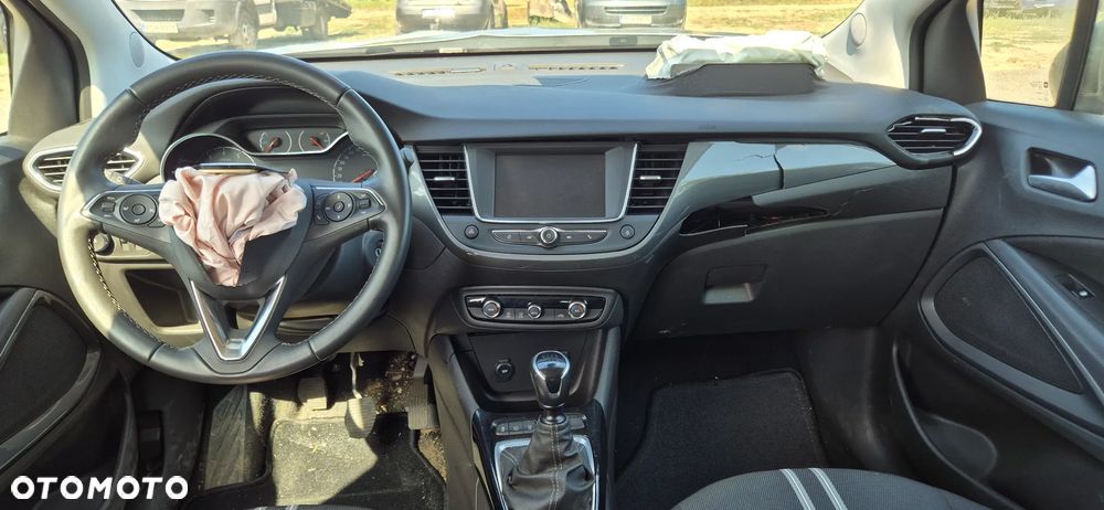 Opel Crossland X - 31