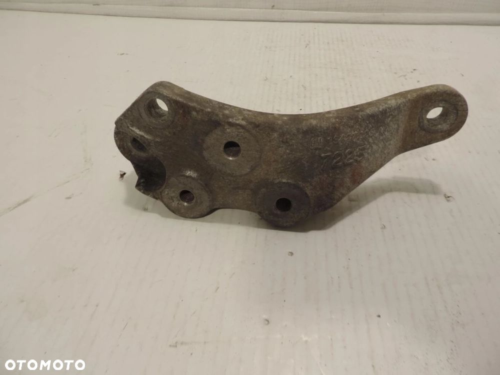 Poduszka Łapa Silnika Opel Corsa E 1,3 CDTI 13427225 - 1