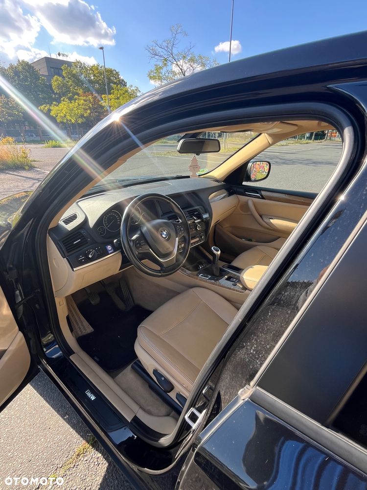BMW X3 sDrive18d - 12