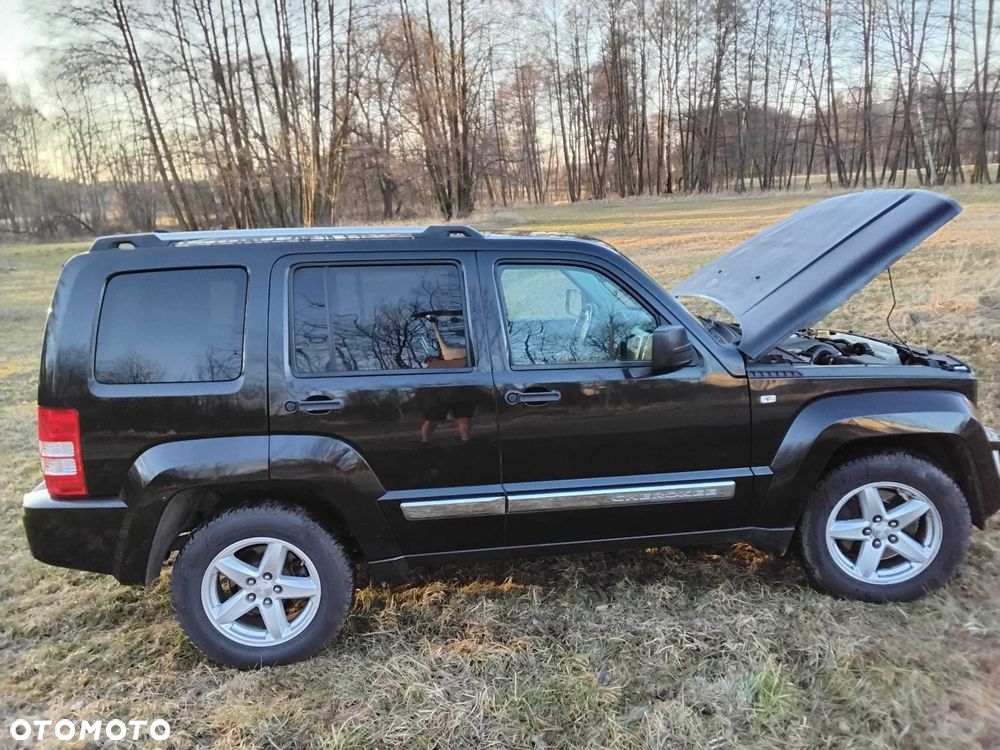 Jeep Cherokee - 4