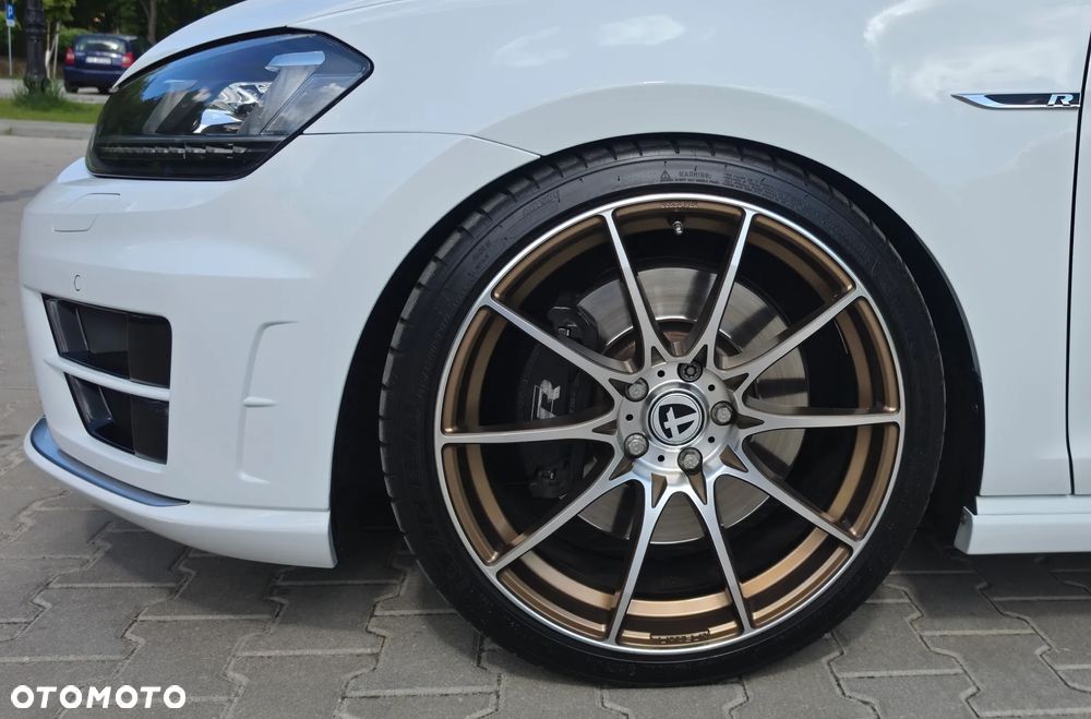 Volkswagen Golf - 7