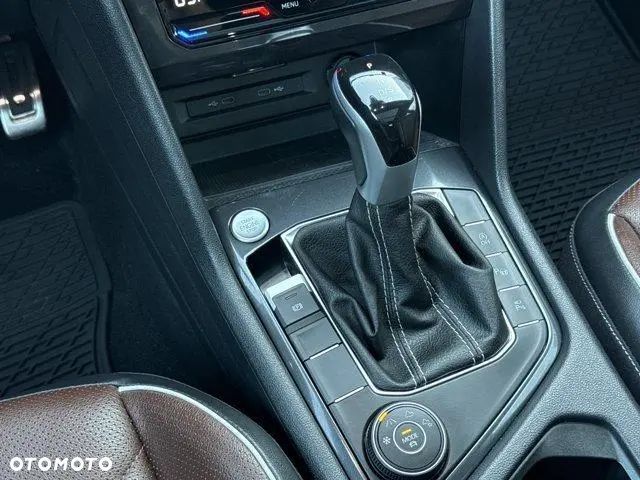 Volkswagen Tiguan - 19
