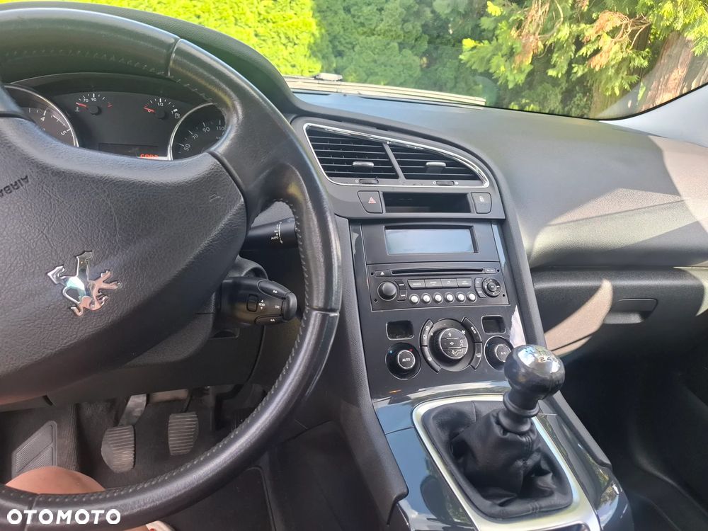 Peugeot 5008 155 THP Family - 8