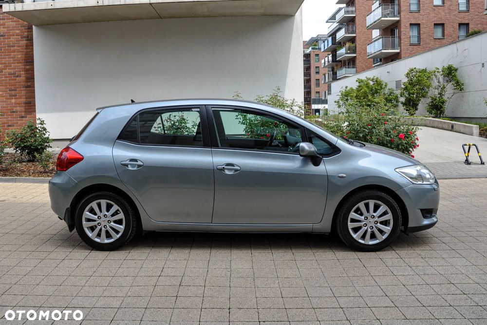 Toyota Auris - 5