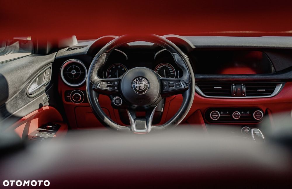 Alfa Romeo Stelvio - 27