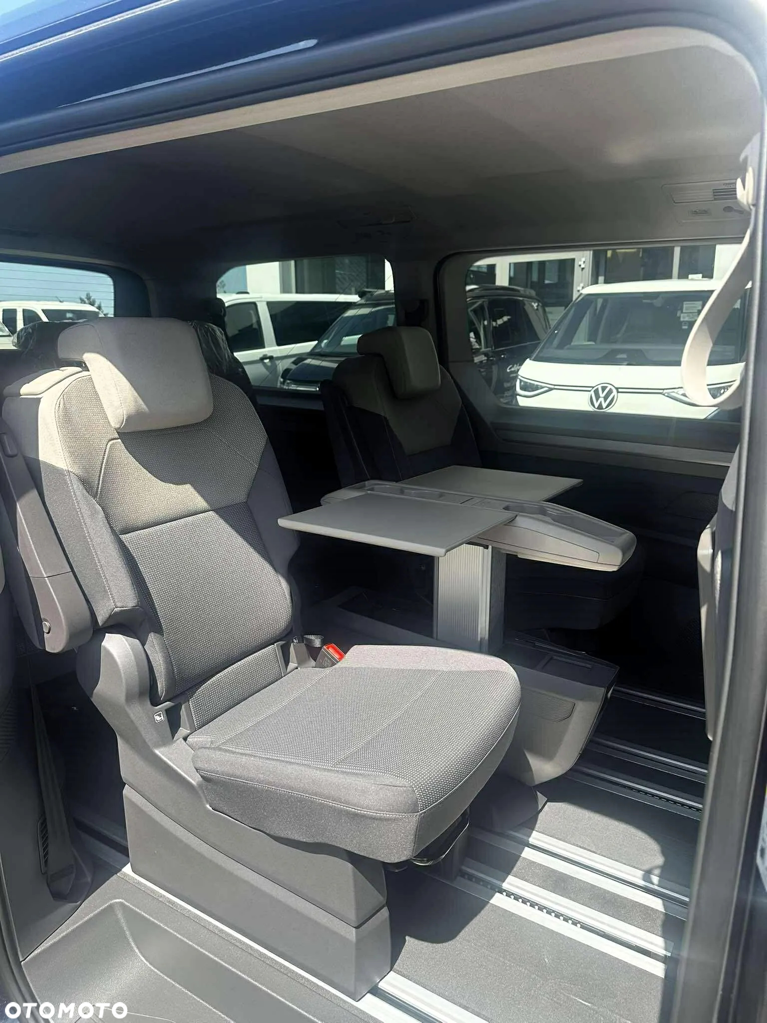 Volkswagen Multivan 2.0 TDI L2 Life DSG - 12