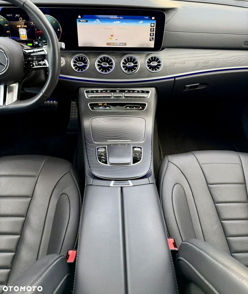 Mercedes-Benz CLS 300 d 4Matic 9G-TRONIC AMG Line - 16