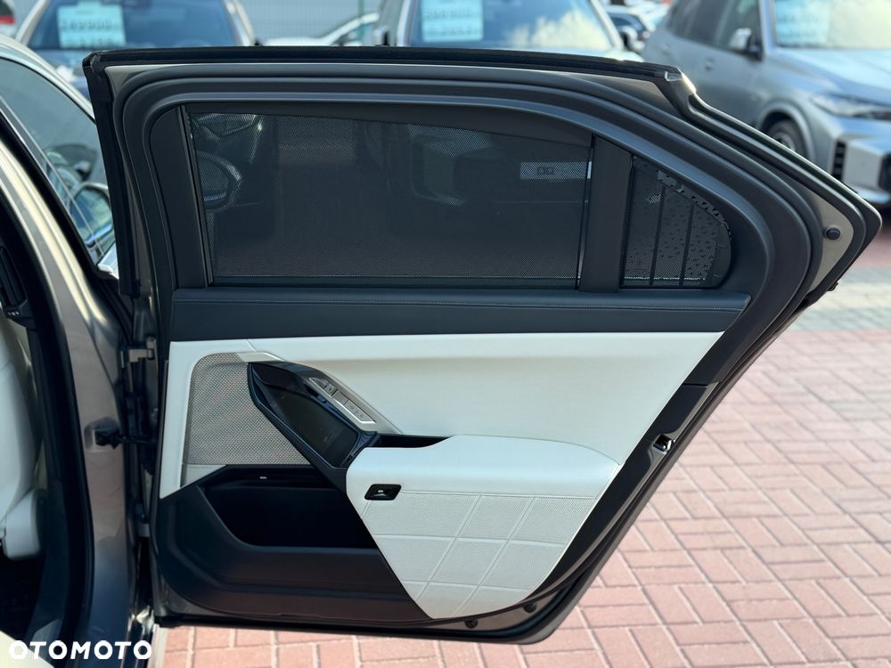 BMW Seria 7 740d xDrive mHEV sport - 15