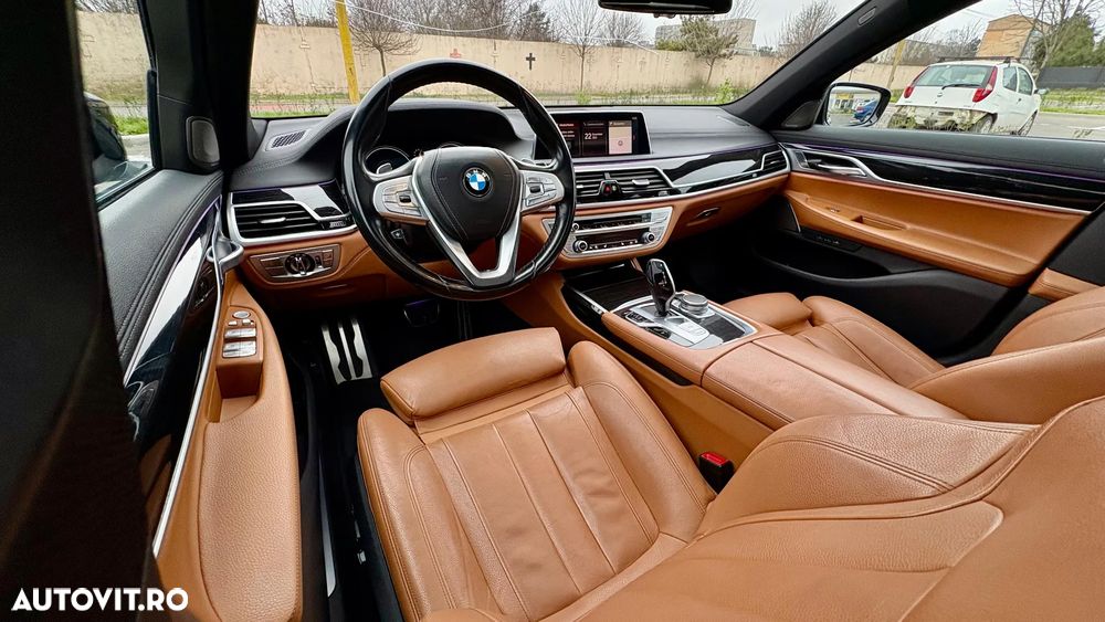 BMW Seria 7 740Li - 17