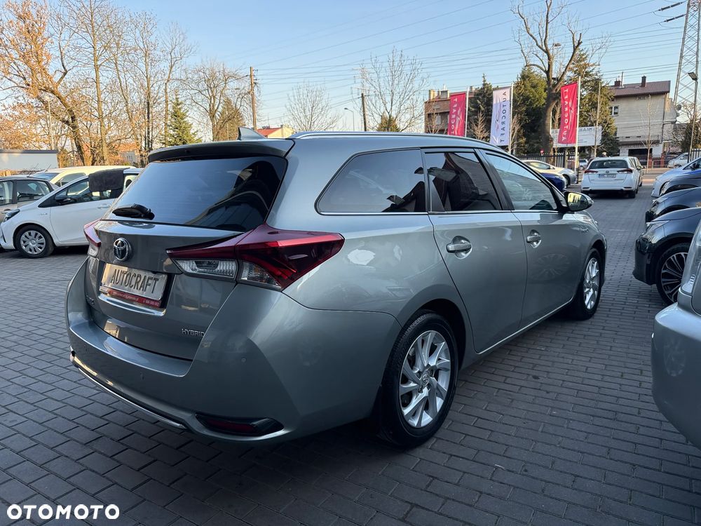 Toyota Auris Hybrid 135 Comfort - 30
