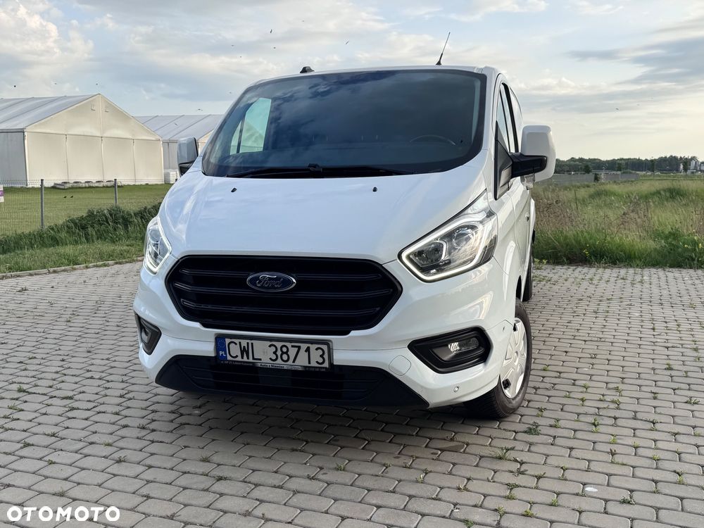 Ford TRANSIT CUSTOM - 11