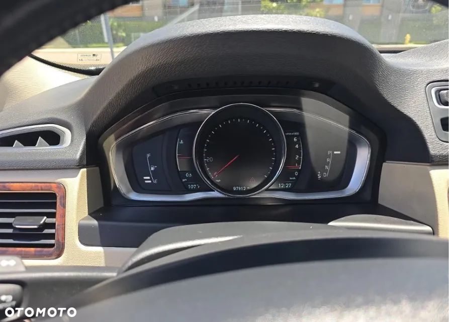 Volvo XC 70 - 9