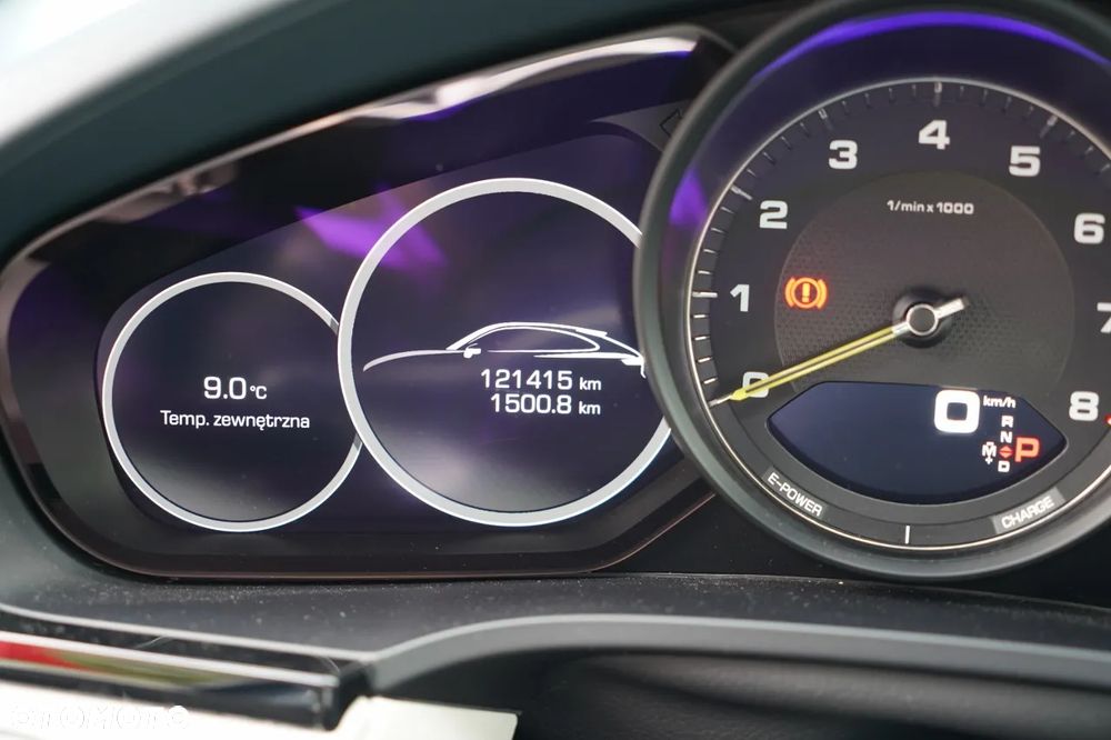 Porsche Cayenne Platinum Edition - 40