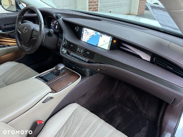 Lexus LS 500 Omotenashi AWD - 14