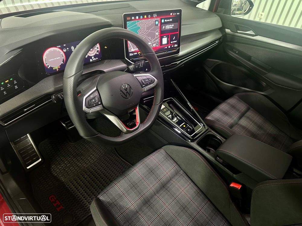 VW Golf 2.0 TSI GTI DSG - 12
