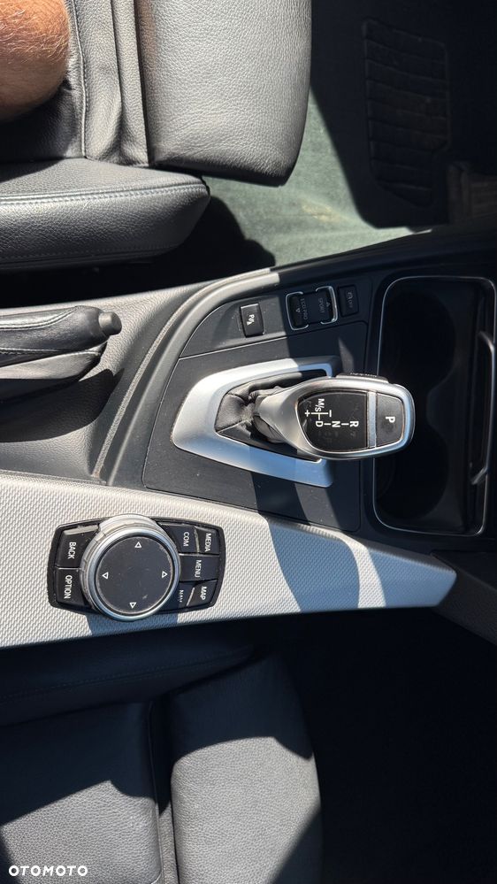 BMW Seria 3 330i xDrive M Sport - 15