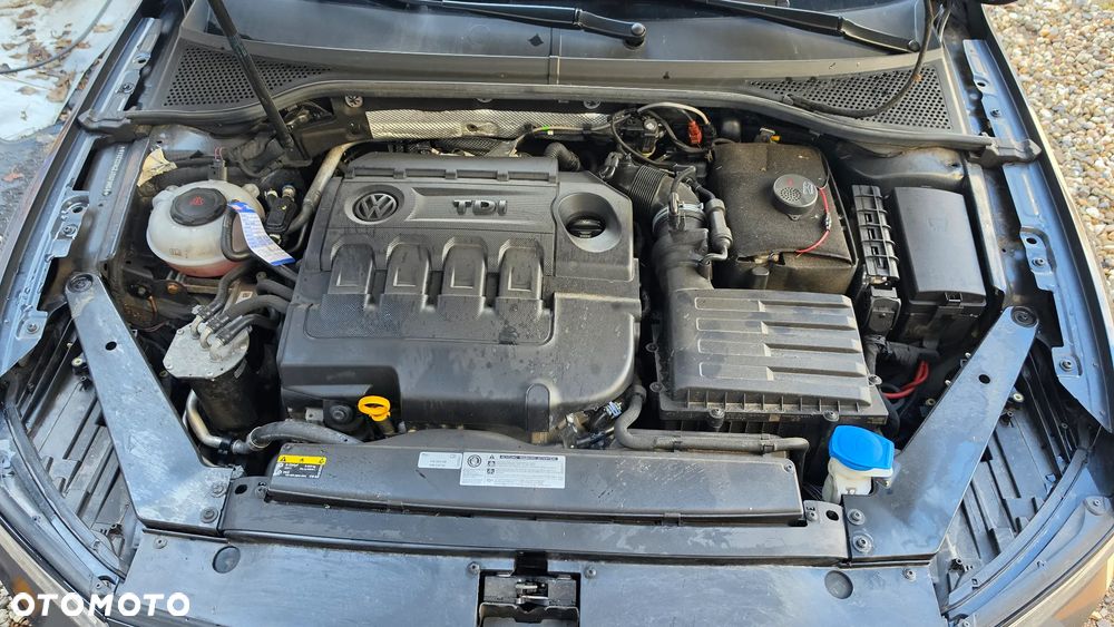 Volkswagen Passat Variant 2.0 TDI SCR BlueMotion Comfortline - 24