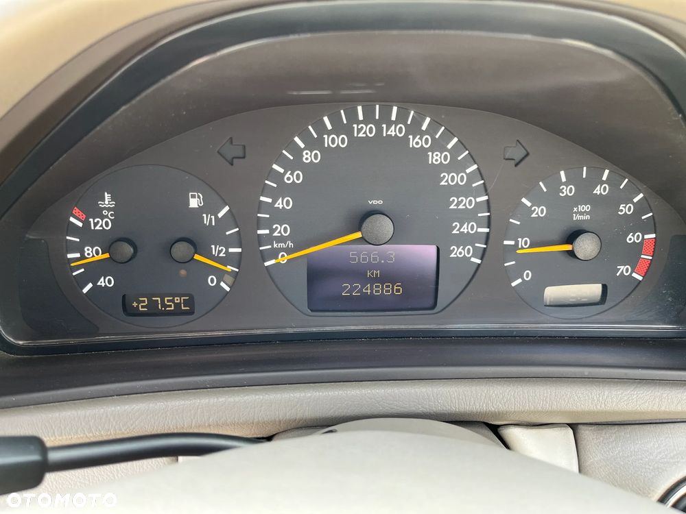 Mercedes-Benz CLK - 15