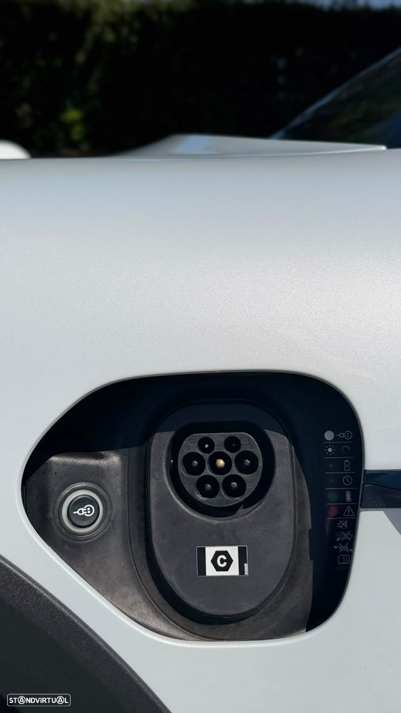 Porsche Taycan Cross Turismo 4 - 40