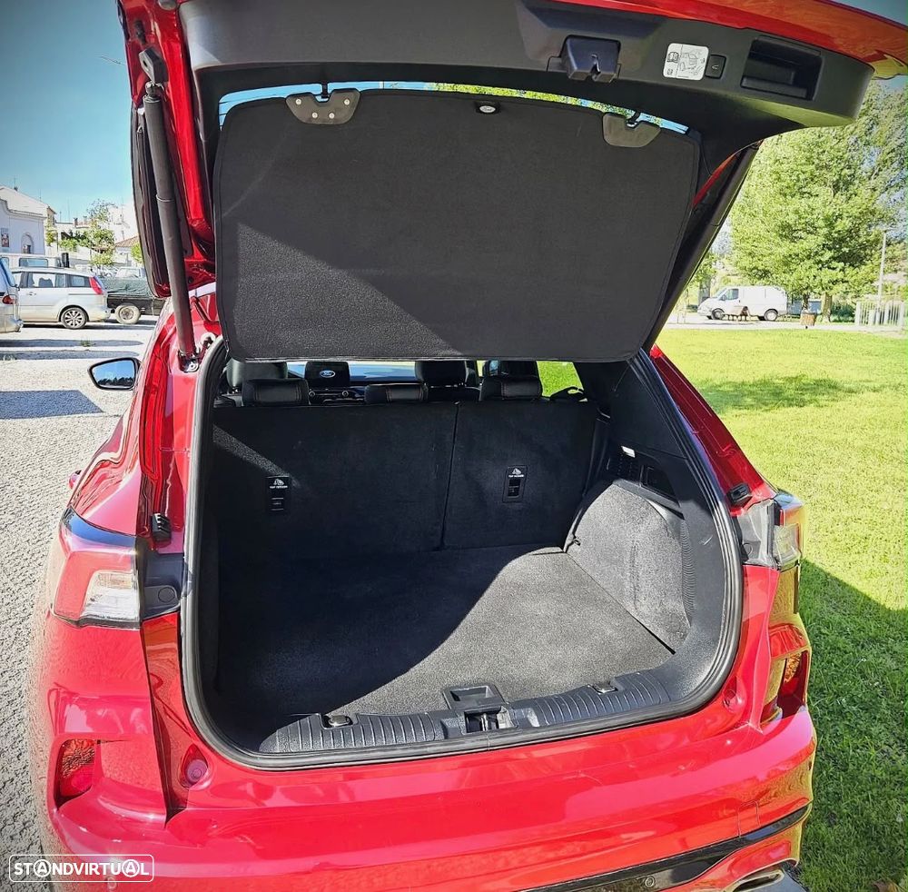 Ford Kuga - 4